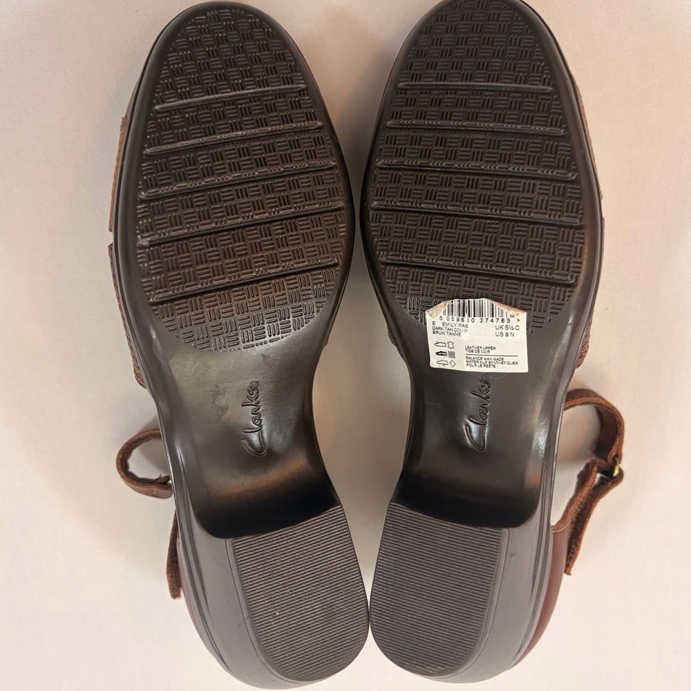 Clarks Emily Rae Mary Jane Pumps Womens 8 Tan Woven Leather Ankle Strap NWOB - Picture 8 of 8